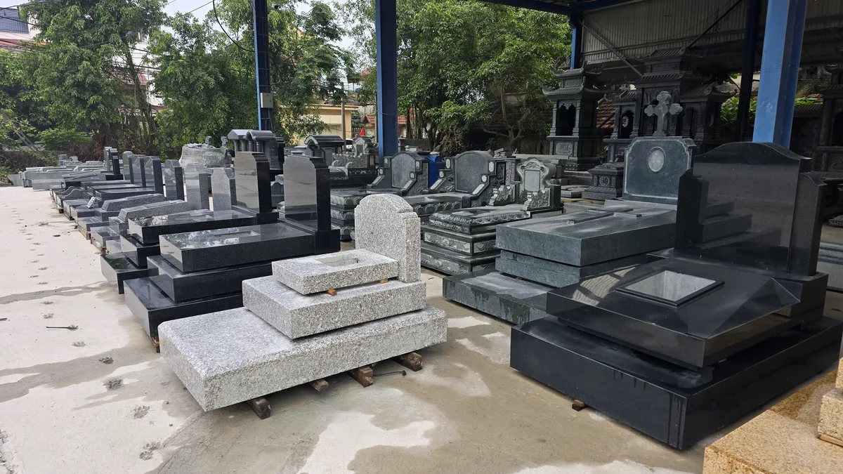 Mộ Đá Granit Xám Sông Hinh
