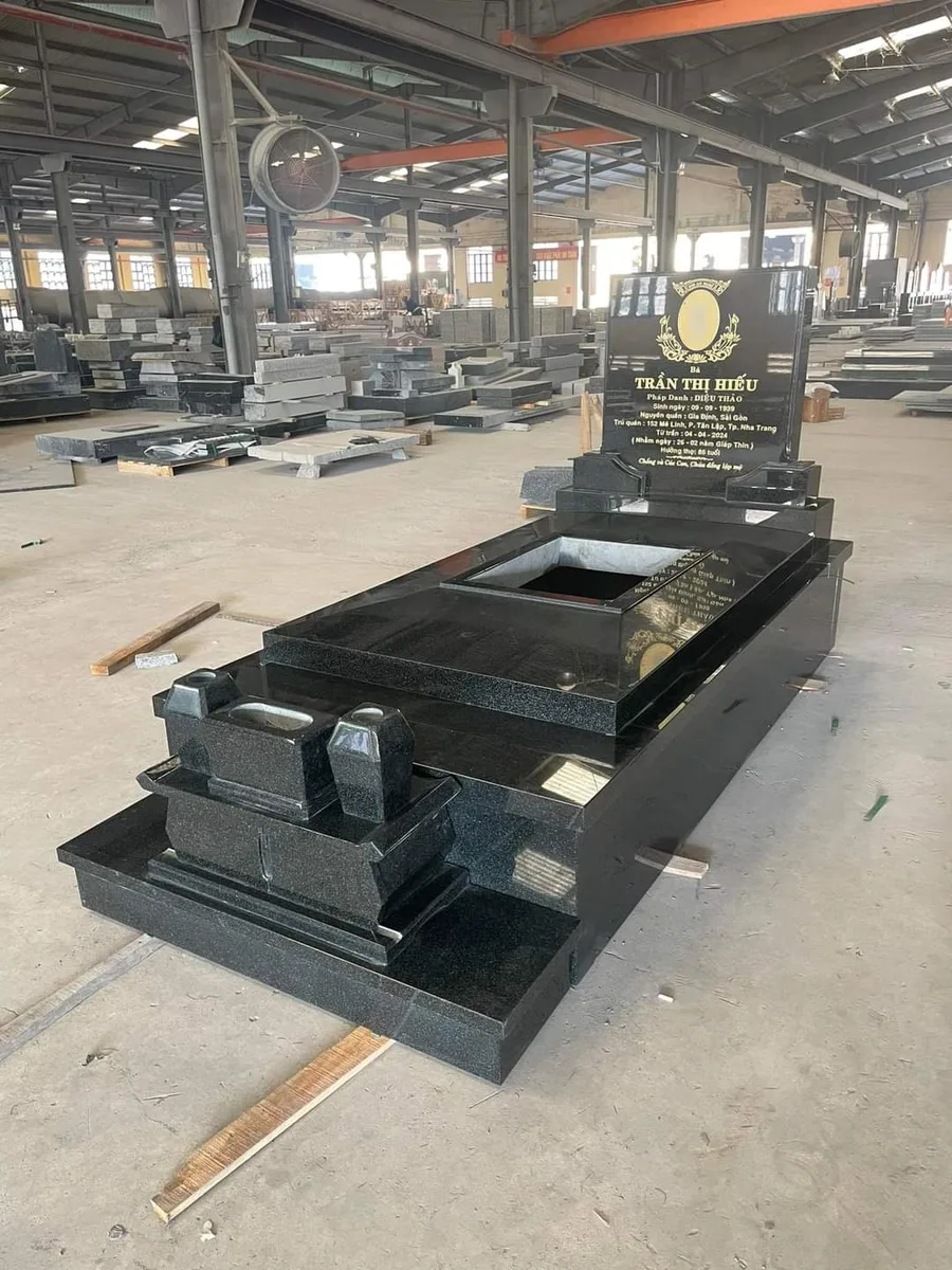Mộ Granit Ấn Độ Chôn 1 Lần