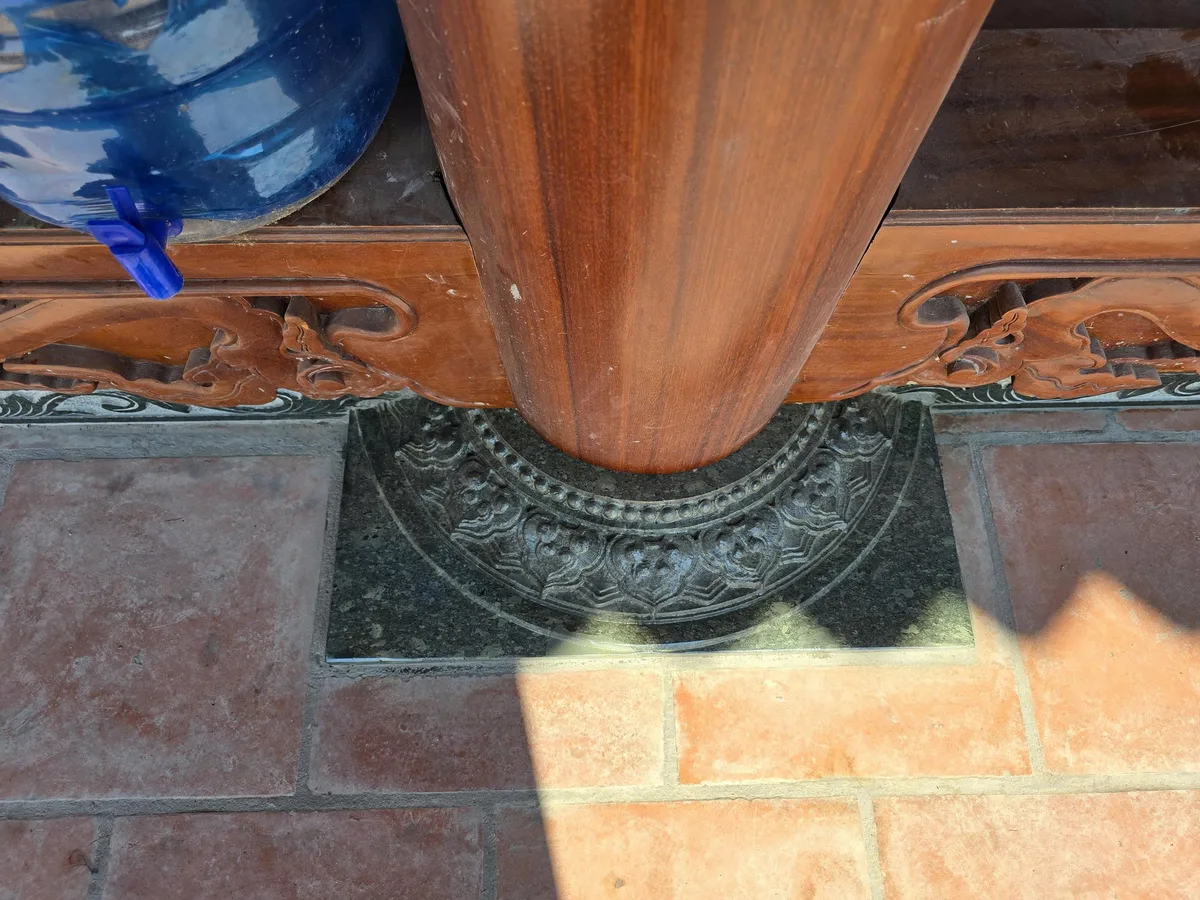 Mẫu Chân Tảng Đá Xanh Rêu Kích Thước 52x52x15