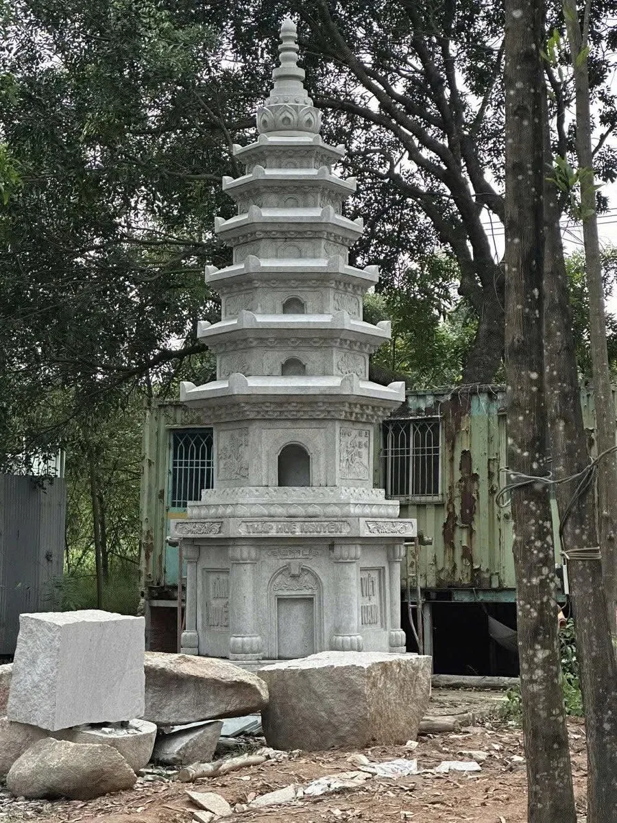 Tháp Bát Giác 7 Tầng