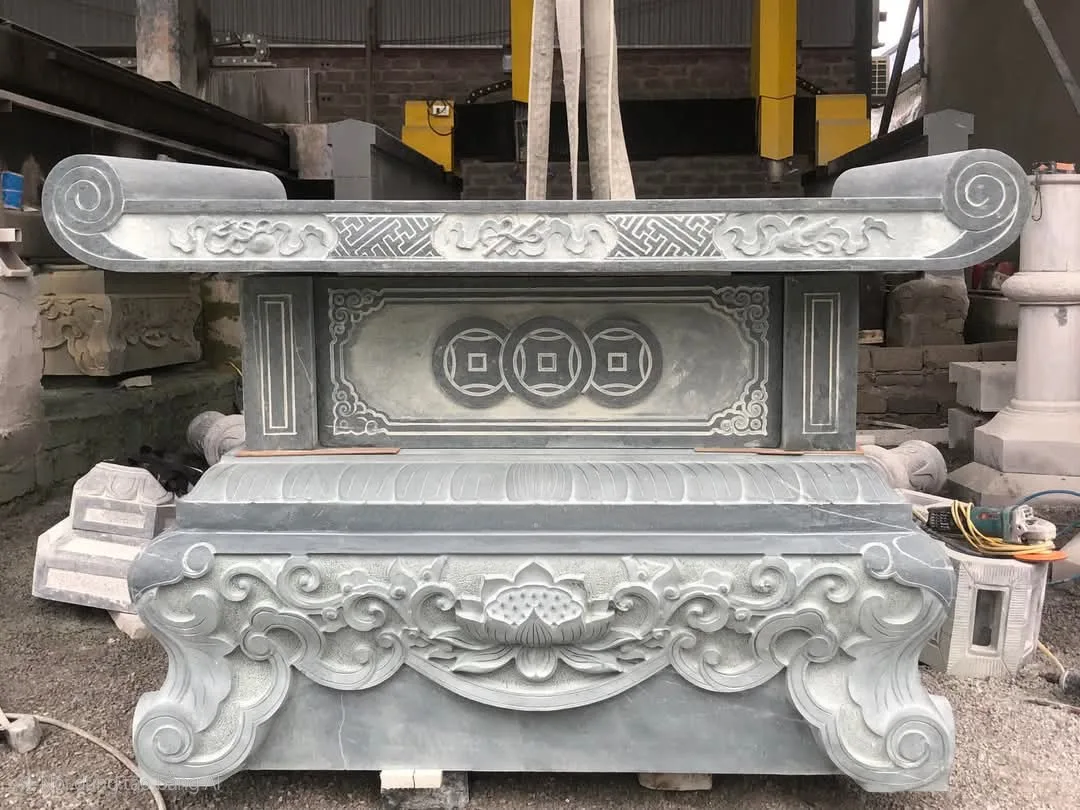 Bàn Lễ Xanh Rêu